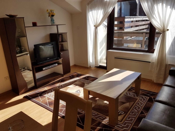 Дава се под наем Двустаен апартамент в Банско - 60 кв.м за 229.5 € - Снимка #1