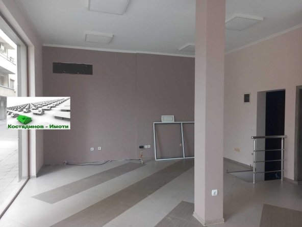 Дава се под наем Магазин в Пловдив, Кършияка - 50 кв.м за 765 € - Снимка #1
