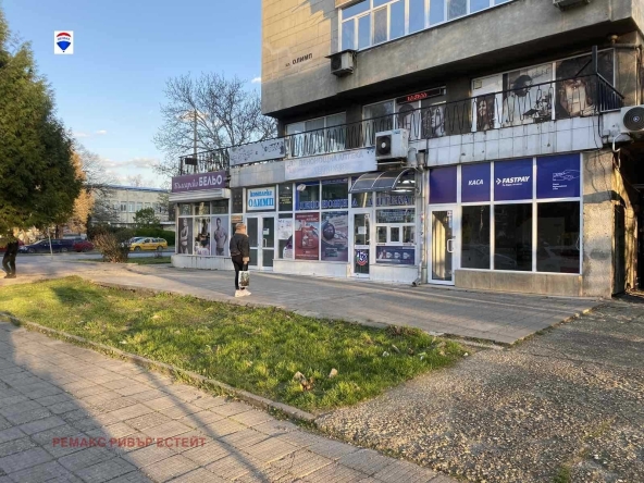 Магазин в Русе, Здравец - 36 кв.м за 2028 €/кв.м - Снимка #1