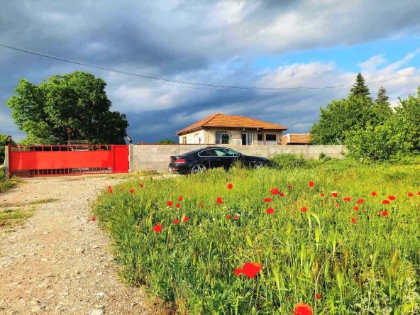 Парцел в с. Цалапица, Област Пловдив - 2124 кв.м за 31 €/кв.м - Снимка #1