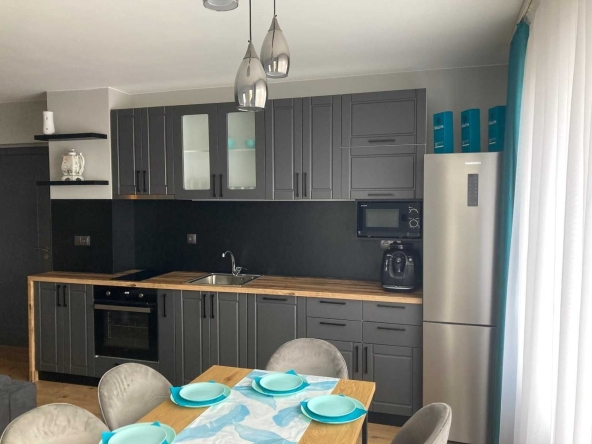 Дава се под наем Тристаен апартамент в София, Кръстова вада - 95 кв.м за 714 € - Снимка #1