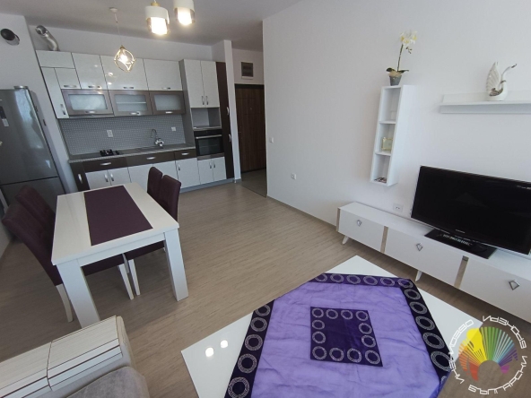 Дава се под наем Двустаен апартамент в Бургас, Изгрев - 62 кв.м за 510 € - Снимка #1