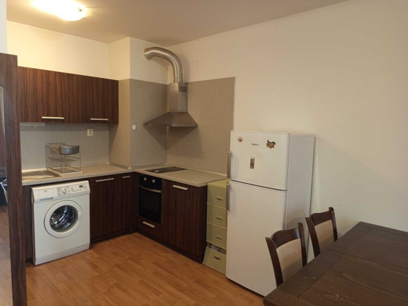 Дава се под наем Двустаен апартамент в Казанлък - 5 кв.м за 331.5 € - Снимка #1