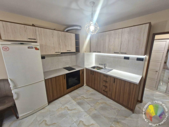 Дава се под наем Двустаен апартамент в Бургас, Славейков - 65 кв.м за 408 € - Снимка #1