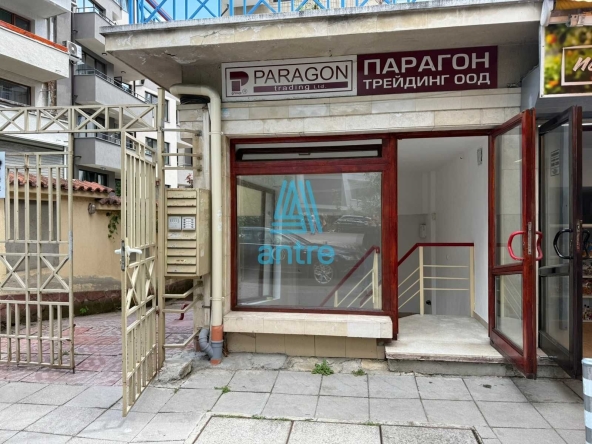 Дава се под наем Магазин в София, Лозенец - 40 кв.м за 300 € - Снимка #1