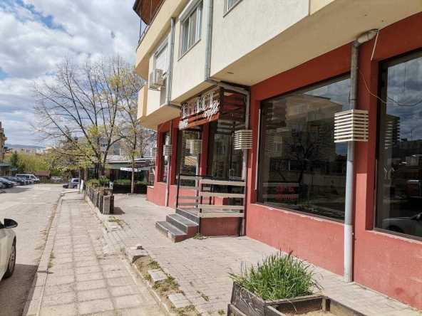 Заведение в Благоевград, Еленово 2 - 150 кв.м за 914 €/кв.м - Снимка #1