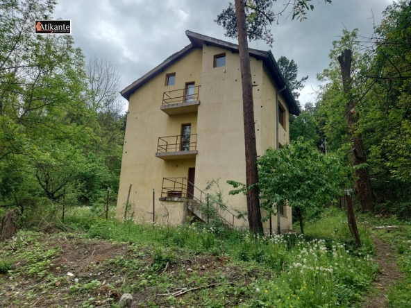 Етаж от къща в Банкя - 168 кв.м за 1489 €/кв.м - Снимка #1