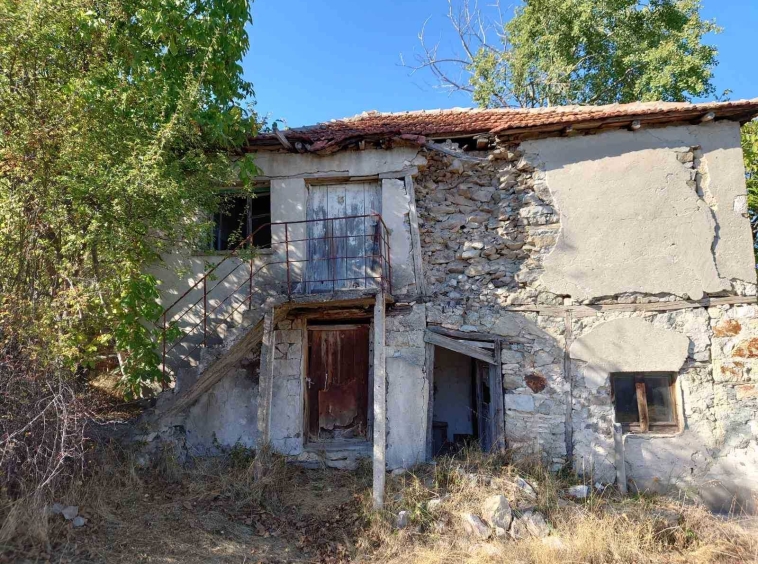Парцел в с. Три могили, Област Пловдив - 1000 кв.м за 19 €/кв.м - Снимка #1