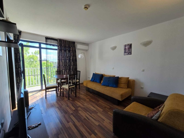 Двустаен апартамент в к.к. Слънчев бряг - 63 кв.м за 1112 €/кв.м - Снимка #1