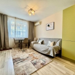 Дава се под наем Двустаен апартамент в Бургас, Лазур - 55 кв.м за 459 € - Снимка #1