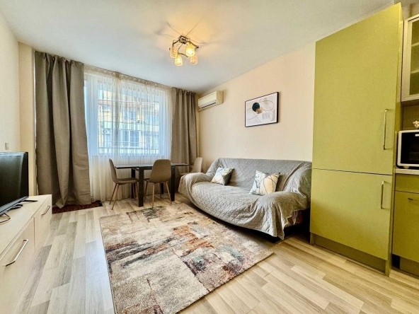 Дава се под наем Двустаен апартамент в Бургас, Лазур - 55 кв.м за 459 € - Снимка #1