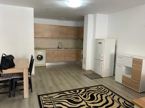 Дава се под наем Двустаен апартамент в Пловдив, Каменица 1 - 87 кв.м за 408 € - Снимка #1