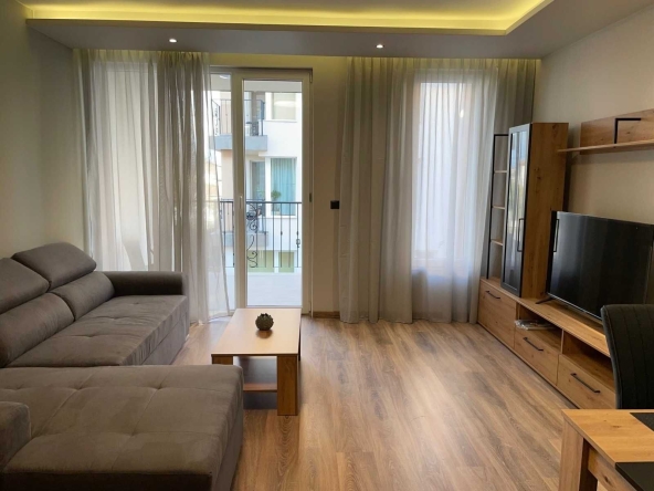 Дава се под наем Тристаен апартамент в София, Обеля 2 - 90 кв.м за 612 € - Снимка #1