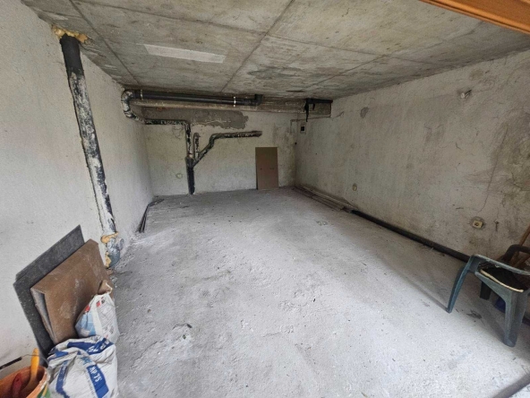 Гараж / Паркомясто в Велинград - 25 кв.м за 600 €/кв.м - Снимка #1