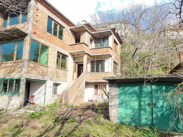 Къща в Айтос - 360 кв.м за 556 €/кв.м - Снимка #1