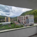 Тристаен апартамент в Тетевен - 75000 кв.м за 1 €/кв.м - Снимка #1