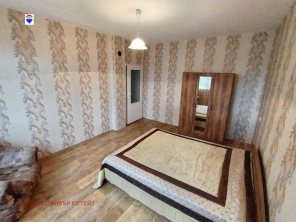 Дава се под наем Едностаен апартамент в Русе, Тракцията - 42 кв.м за 127.5 € - Снимка #1