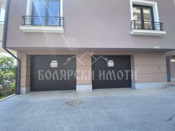 Дава се под наем Гараж / Паркомясто в Велико Търново, Акация - 55 кв.м за 229.5 € - Снимка #1