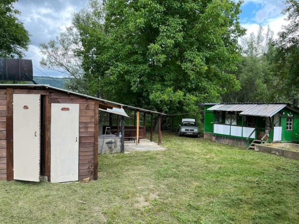 Дава се под наем Къща в Троян - 70 кв.м за 1530 € - Снимка #1