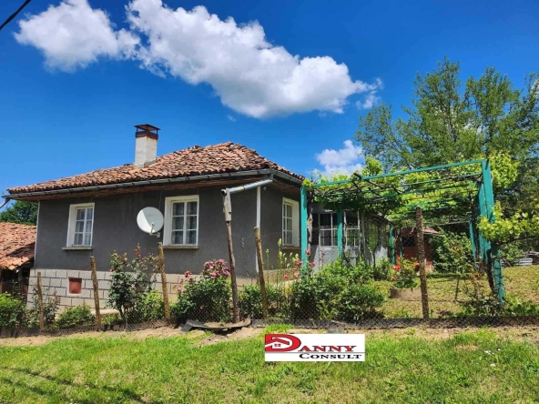 Къща в Велико Търново, Акация - 100 кв.м за 500 €/кв.м - Снимка #1