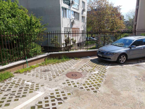 Дава се под наем Гараж / Паркомясто в София, Овча купел 2 - 9 кв.м за 35.7 € - Снимка #1