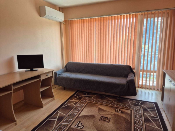 Дава се под наем Двустаен апартамент в Варна, Левски - 45 кв.м за 295.8 € - Снимка #1