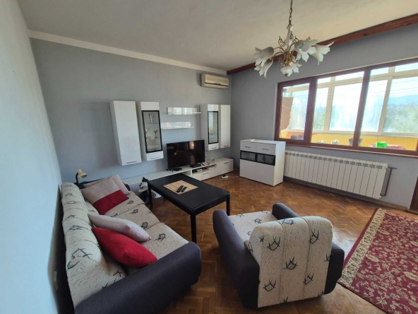 Многостаен апартамент в Пловдив, Изгрев - 155 кв.м за 1091 €/кв.м - Снимка #1