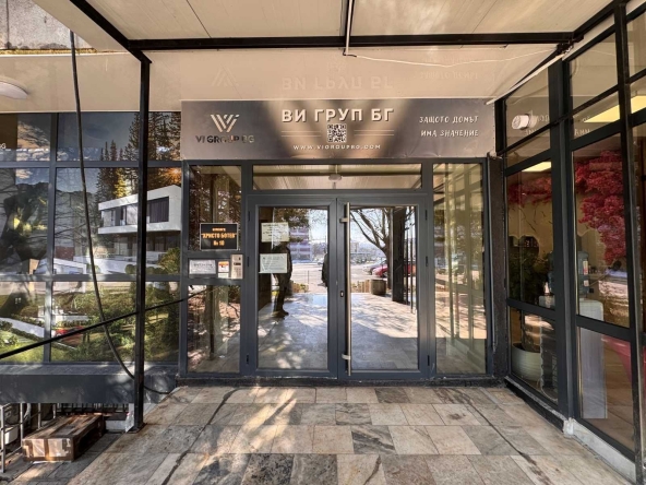 Дава се под наем Офис в Варна, Бриз - 261 кв.м за 425000 € - Снимка #1