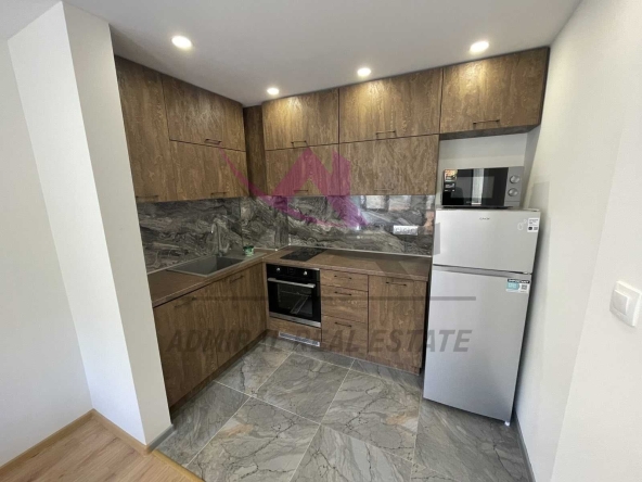 Дава се под наем Двустаен апартамент в Варна, Лятно кино Тракия - 65 кв.м за 600 € - Снимка #1