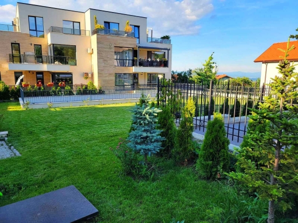 Дава се под наем Двустаен апартамент в София, в.з. Врана - Герман - 70 кв.м за 816 € - Снимка #1