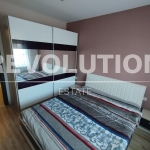 Дава се под наем Тристаен апартамент в к.к. Св.Св. Константин и Елена - 105 кв.м за 900 € - Снимка #1