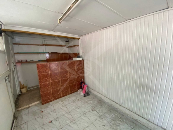 Магазин в Пловдив, Гагарин - 12 кв.м за 1500 €/кв.м - Снимка #1