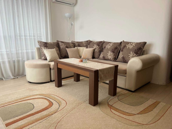 Дава се под наем Тристаен апартамент в София, Младост 4 - 76 кв.м за 650 € - Снимка #1