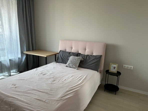 Дава се под наем Двустаен апартамент в София, Дружба 2 - 80 кв.м за 489.6 € - Снимка #1