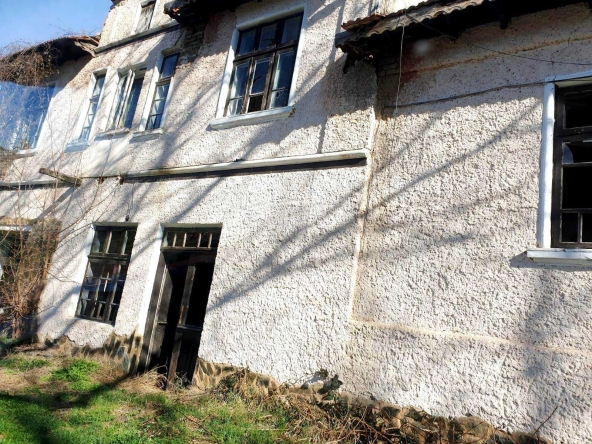 Къща в с. Могилино, Област Русе - 160 кв.м за 43 €/кв.м - Снимка #1