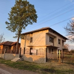 Къща в с. Камен, Област Велико Търново - 440 кв.м за 182 €/кв.м - Снимка #1