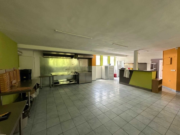 Дава се под наем Склад в Пловдив, Коматевски възел - 124 кв.м за 800 € - Снимка #1