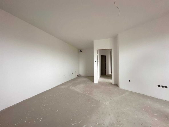 Тристаен апартамент в Горна Оряховица - 88 кв.м за 1410 €/кв.м - Снимка #1