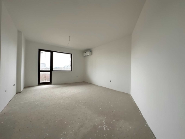 Тристаен апартамент в Горна Оряховица - 88 кв.м за 1182 €/кв.м - Снимка #1