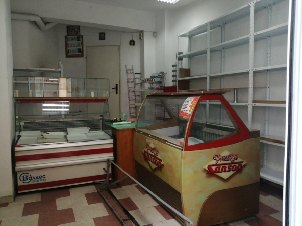 Дава се под наем Магазин в Пловдив, Каменица 1 - 30 кв.м за 220 € - Снимка #1