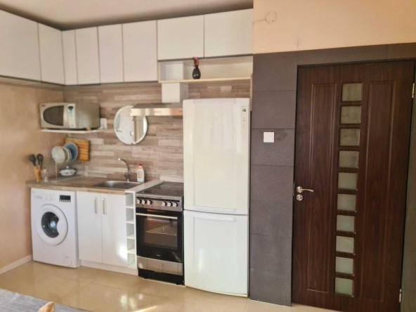 Дава се под наем Етаж от къща в с. Войводиново, Област Пловдив - 120 кв.м за 357 € - Снимка #1