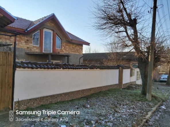 Къща в Кубрат - 11 кв.м за 4546 €/кв.м - Снимка #1