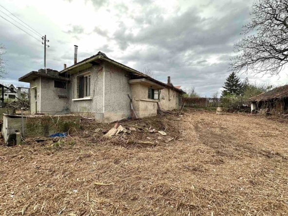 Къща в Велико Търново, Централна гара - 100 кв.м за 215 €/кв.м - Снимка #1