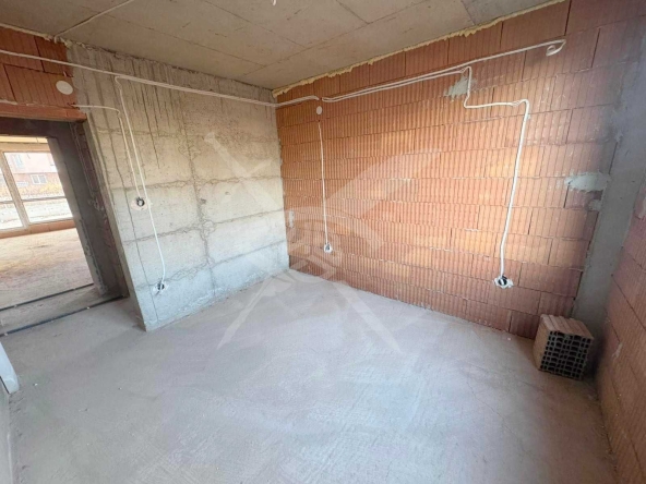 Тристаен апартамент в Пловдив, Коматевски възел - 84 кв.м за 1275 €/кв.м - Снимка #1