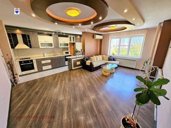 Дава се под наем Тристаен апартамент в Русе, Хъшове - 125 кв.м за 408 € - Снимка #1