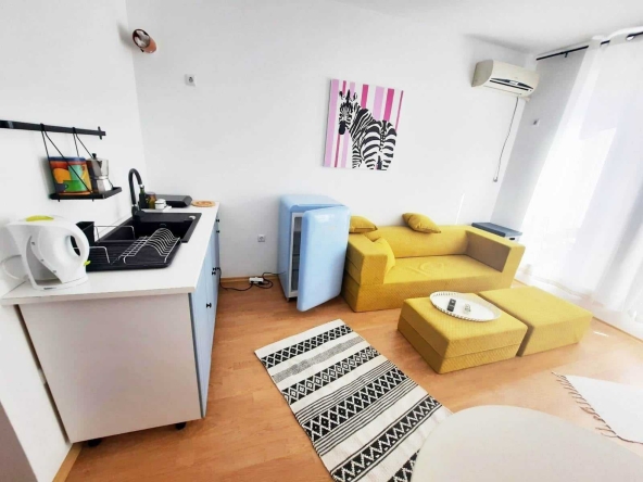 Дава се под наем Двустаен апартамент в София, Център - 57 кв.м за 407.49 € - Снимка #1