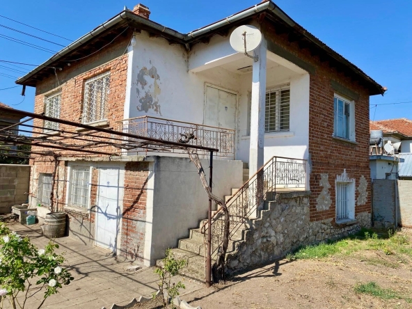 Къща в Пловдив, Център - 140 кв.м за 400 €/кв.м - Снимка #1