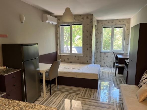 Дава се под наем Едностаен апартамент в София, Студентски град - 46 кв.м за 425 € - Снимка #1