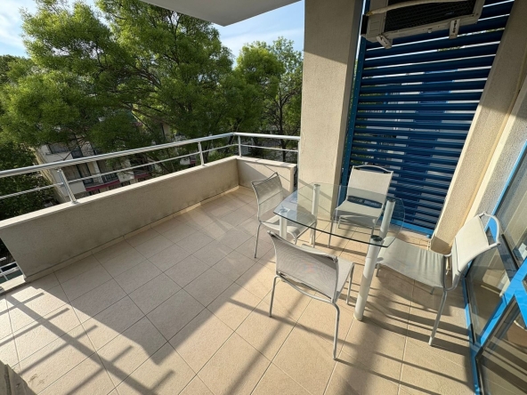 Двустаен апартамент в к.к. Слънчев бряг - 72 кв.м за 1195 €/кв.м - Снимка #1