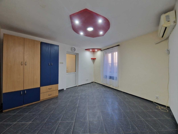 Къща в Русе, Център - 38 кв.м за 1229 €/кв.м - Снимка #1